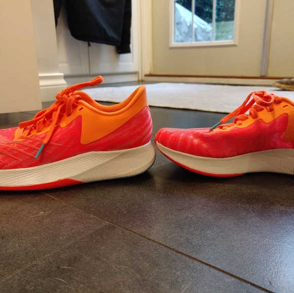 New Balance FuelCell TC Size 6 - Picture 4 of 9